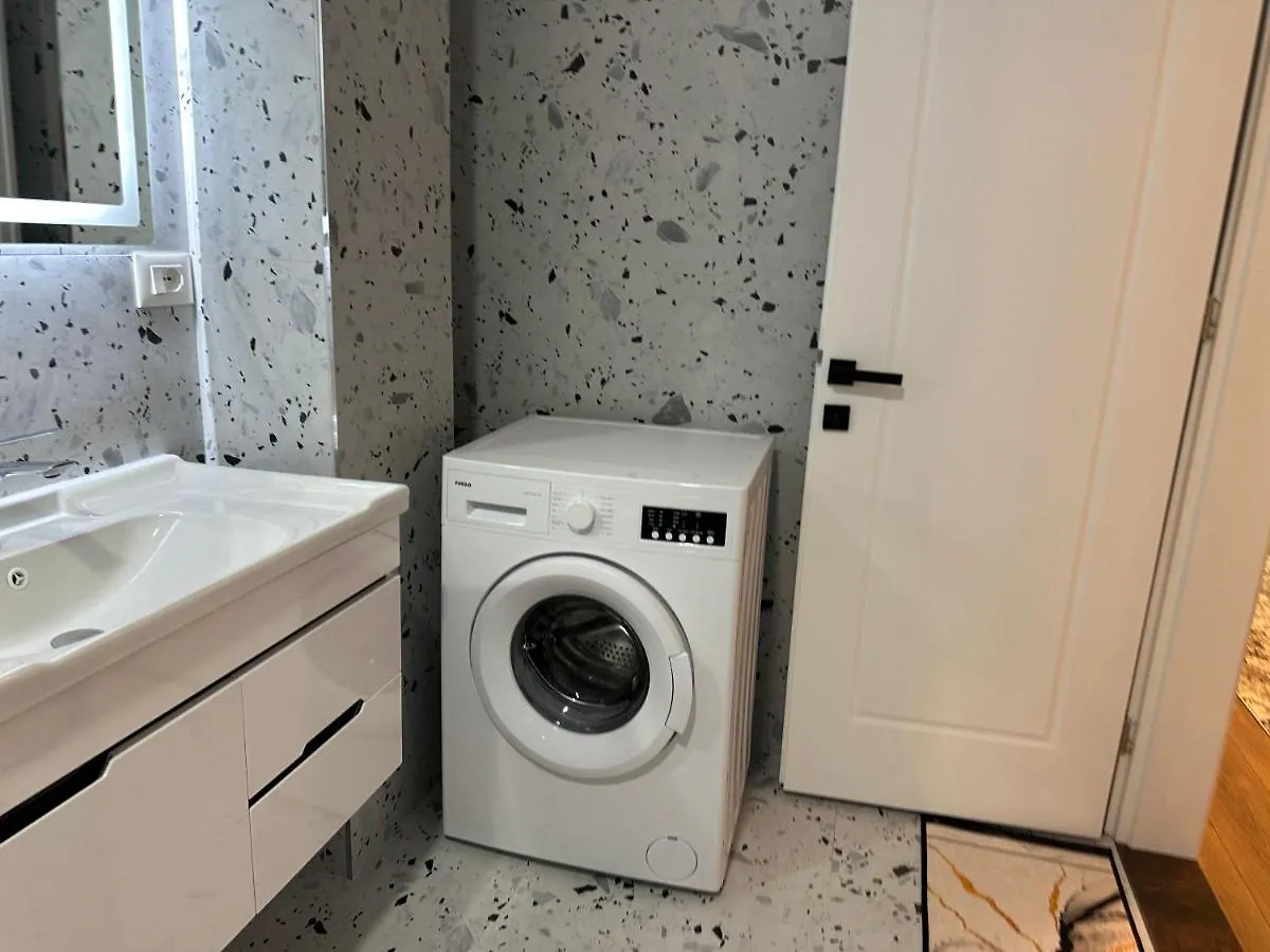 Ledio'S Luxury Apartment 波格拉德茨